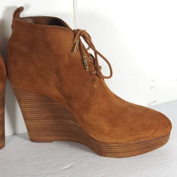 MICHAEL KORS Piece US 7,5M Brown Suede Lace Up Wedge Booties Ankle Boots - Picture 8 of 15